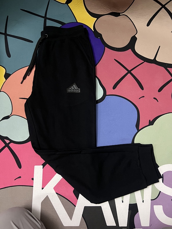 阿迪达斯黑金标 In stock detail view 6