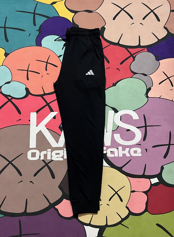 Adidas棉长裤 In stock detail view 4