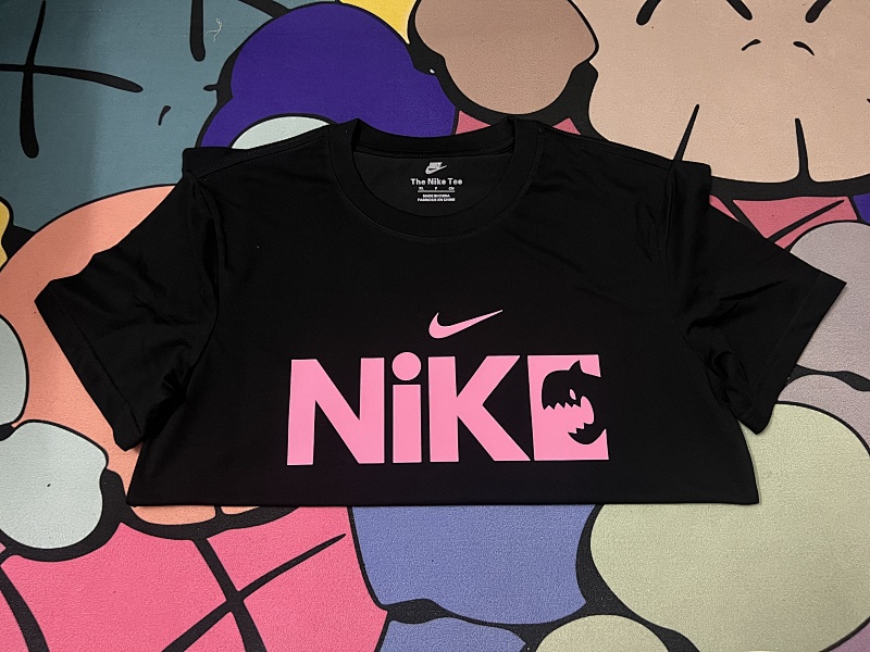 Nike鲨鱼短袖 In stock detail view 8