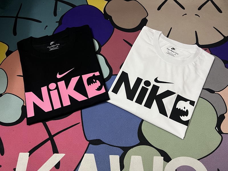 Nike鲨鱼短袖 In stock detail view 7