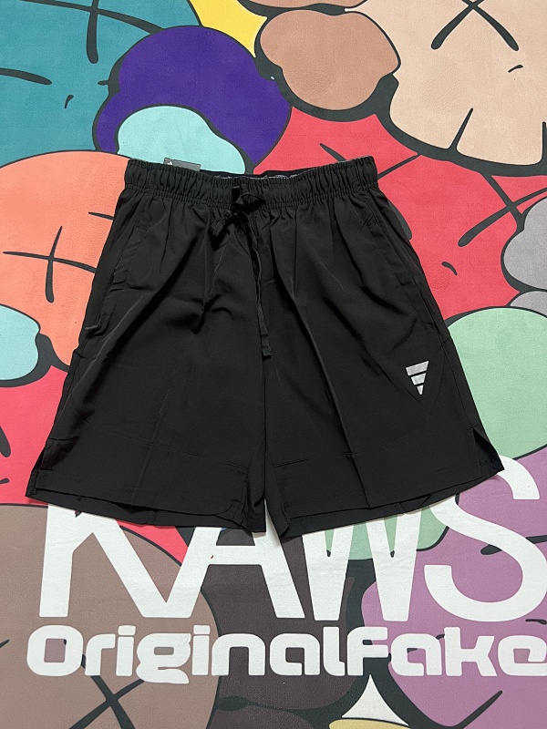 阿迪达斯速干短裤 In stock detail view 14