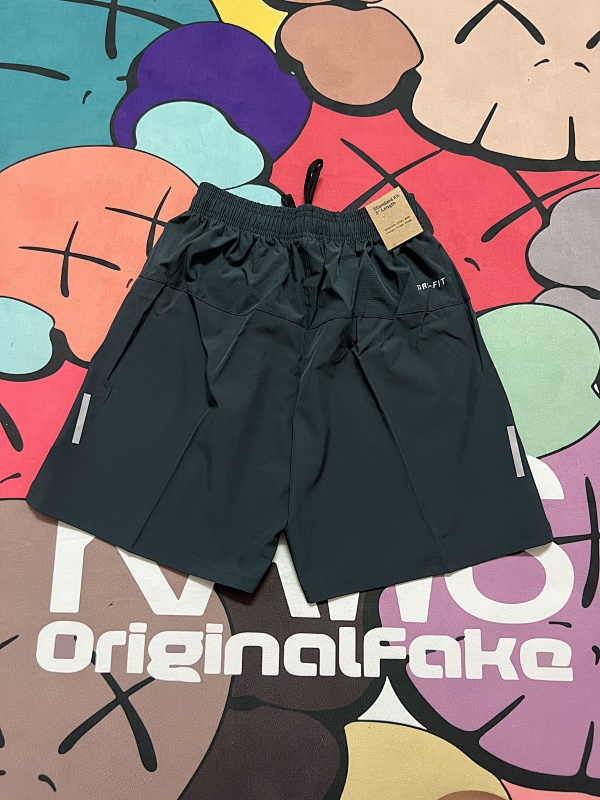 耐克速干短裤 In stock detail view 5