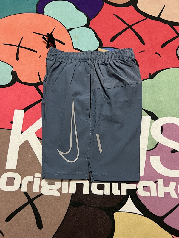 耐克速干短裤 In stock detail view 8