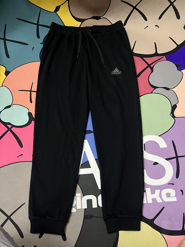 阿迪达斯黑金标 In stock detail view 9