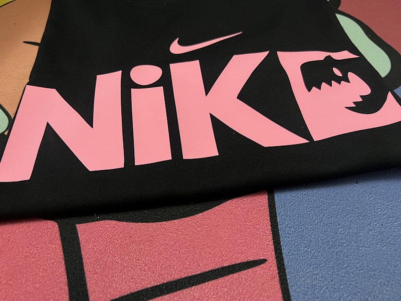 Nike鲨鱼短袖 In stock detail view 4