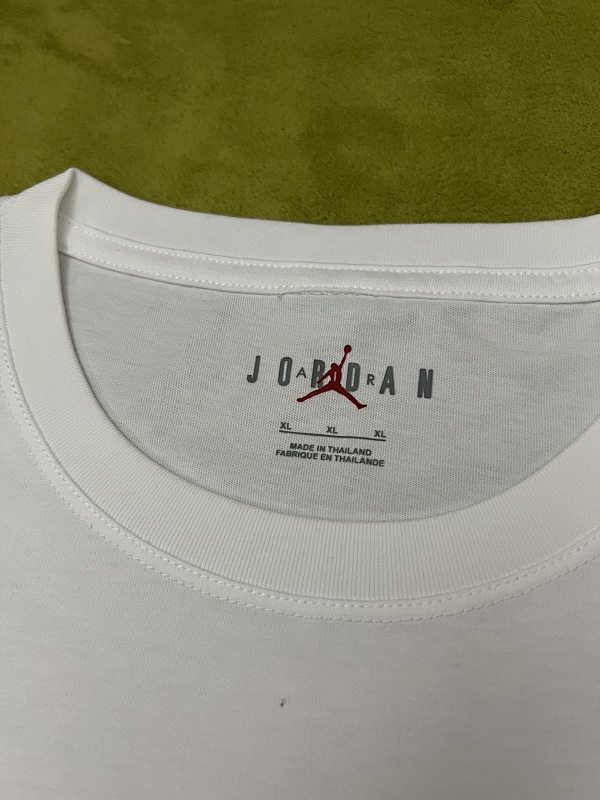 AJ飞人短袖 In stock detail view 10