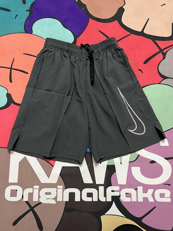 耐克速干短裤 In stock detail view 14