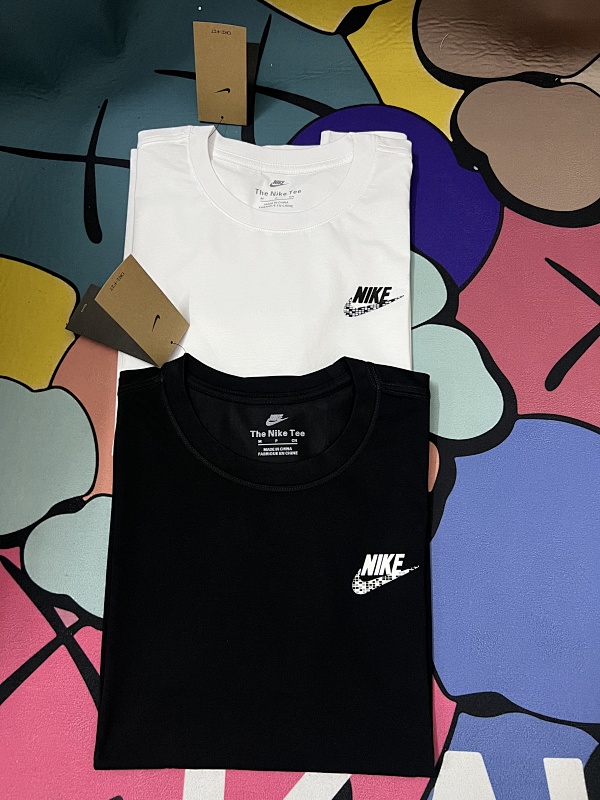 耐克方格标短袖 In stock detail view 2