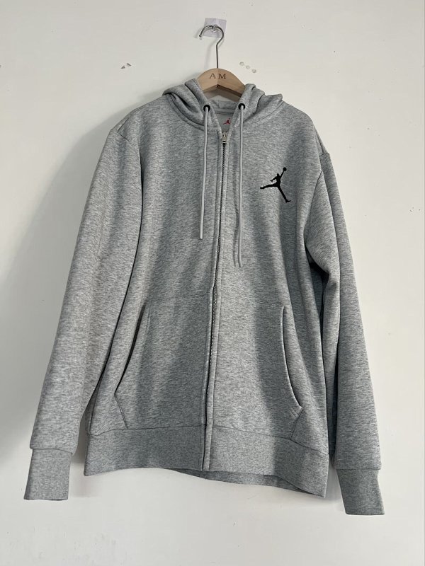 AJ飞人外套 In stock detail view 3
