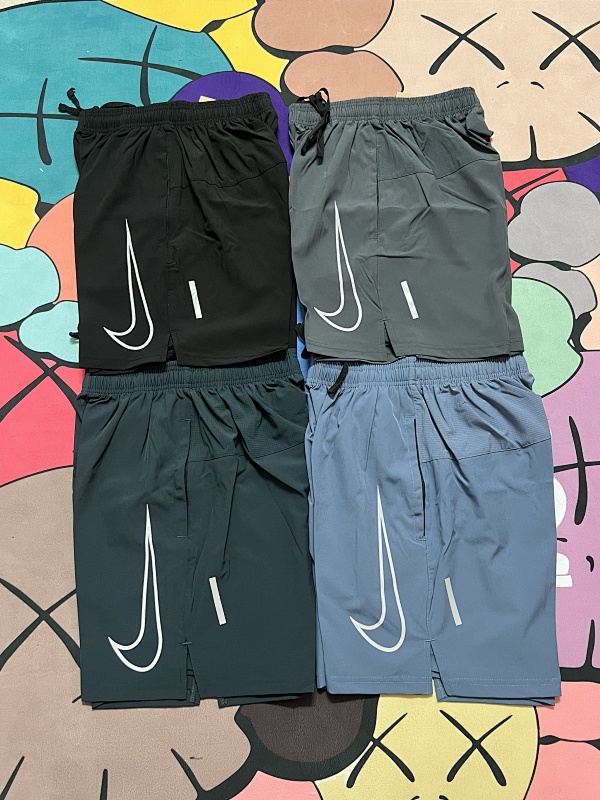 耐克速干短裤 In stock detail view 2