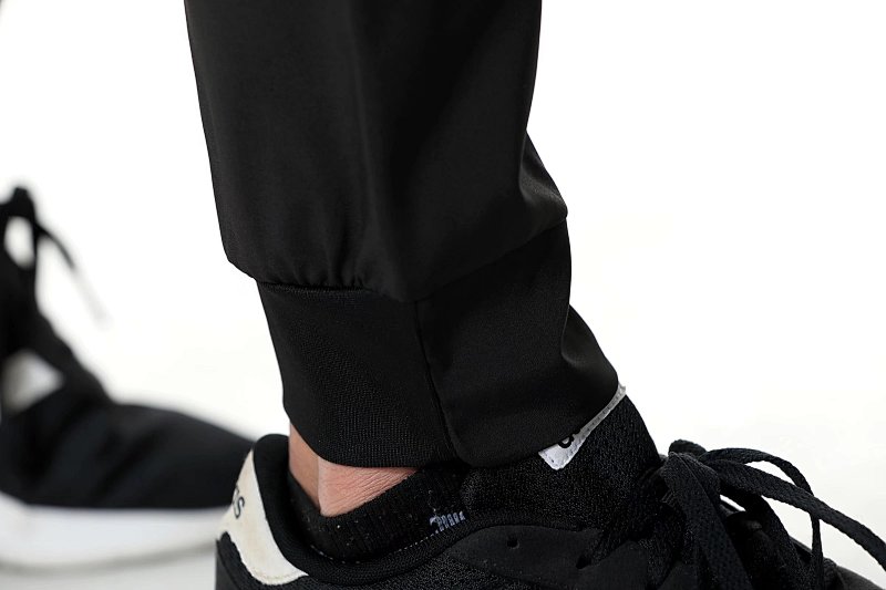 阿迪达斯长裤 In stock detail view 6
