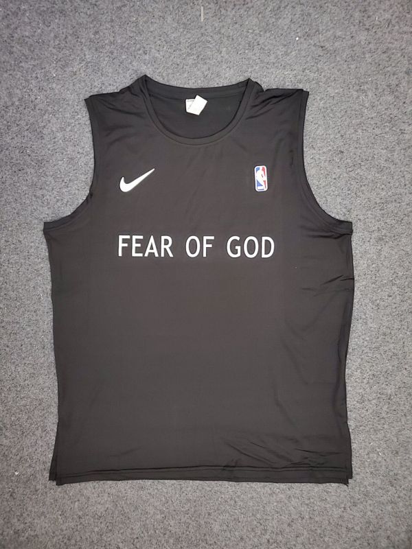 FOG 耐克联名背心 In stock detail view 3