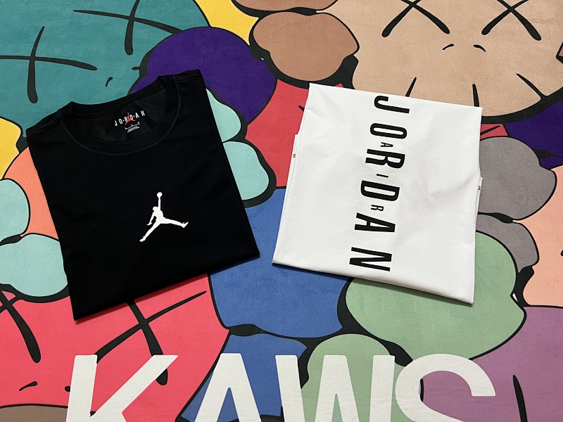 飞人经典款短袖 In stock detail view 5
