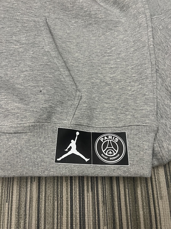 飞人X 大巴黎卫衣 In stock detail view 2