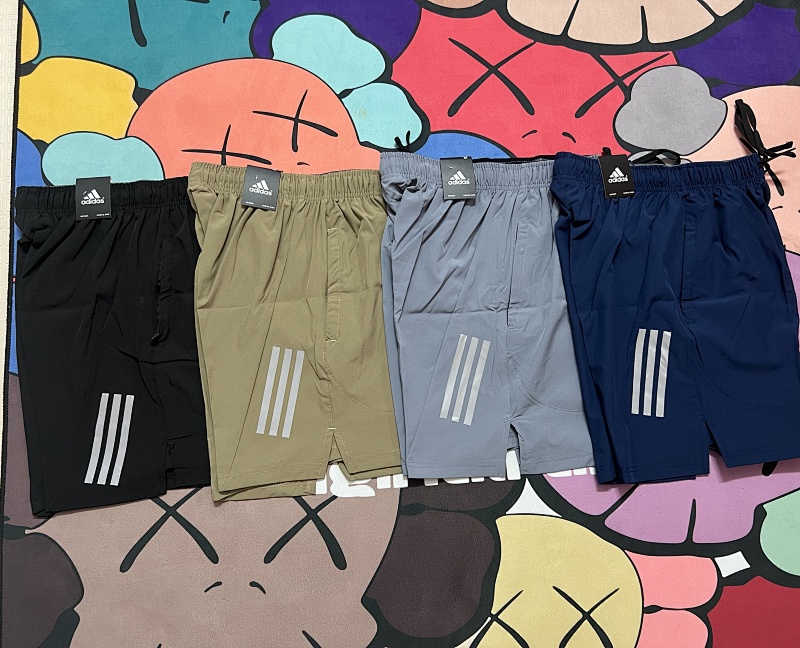 阿迪达斯速干短裤 In stock detail view 2