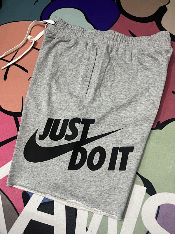 耐克大LOGO纯棉短裤 In stock detail view 3