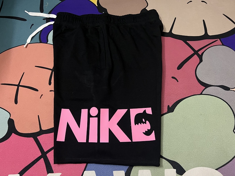耐克鲨鱼棉短裤 In stock detail view 9