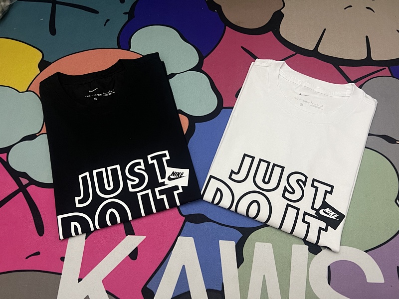 耐克镂空短袖 In stock detail view 3