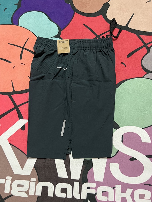 耐克速干短裤 In stock detail view 3