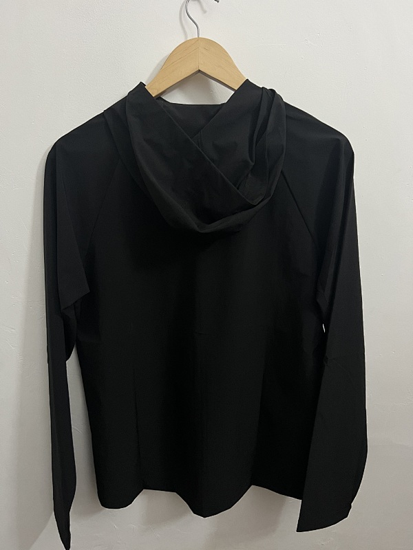 耐克防泼水外套 In stock detail view 17