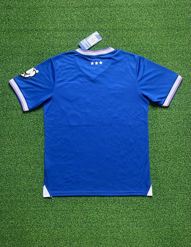 Ipswich Town Home Soccer Jersey 2025/26 detail view 2