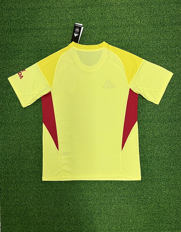 Arsenal Goalkeeper Soccer Jersey 2025/26 detail view 2