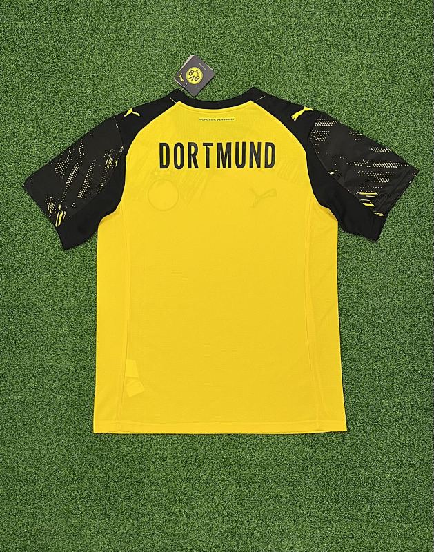 Borussia Dortmund Home Soccer Jersey 2025/26 detail view 2