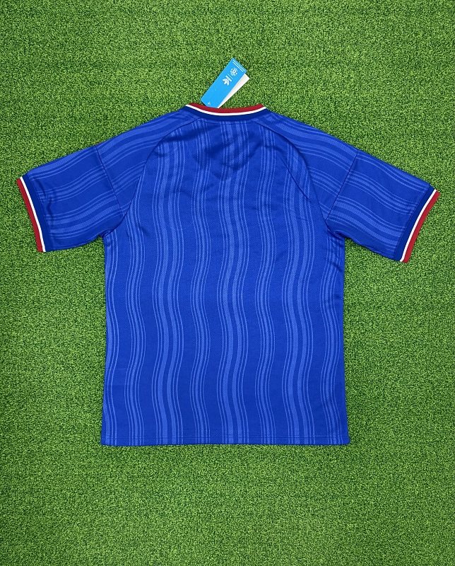 Manchester United Away Soccer Jersey 2026/27 detail view 2