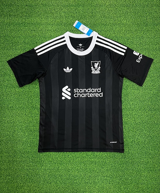 Liverpool Goalkeeper Soccer Jersey 2025/26 product detail