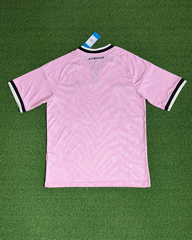 Juventus Away Soccer Jersey 2026/27 detail view 2