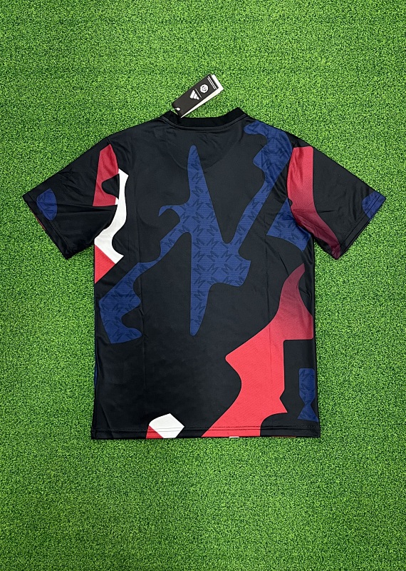 Manchester United Training Soccer Jersey 2025/26 detail view 2