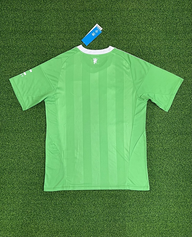 Manchester United Goalkeeper Soccer Jersey 2025/26 detail view 2