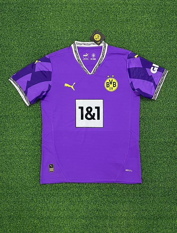 Borussia Dortmund Goalkeeper Special Edition Soccer Jersey 2025/26 product detail