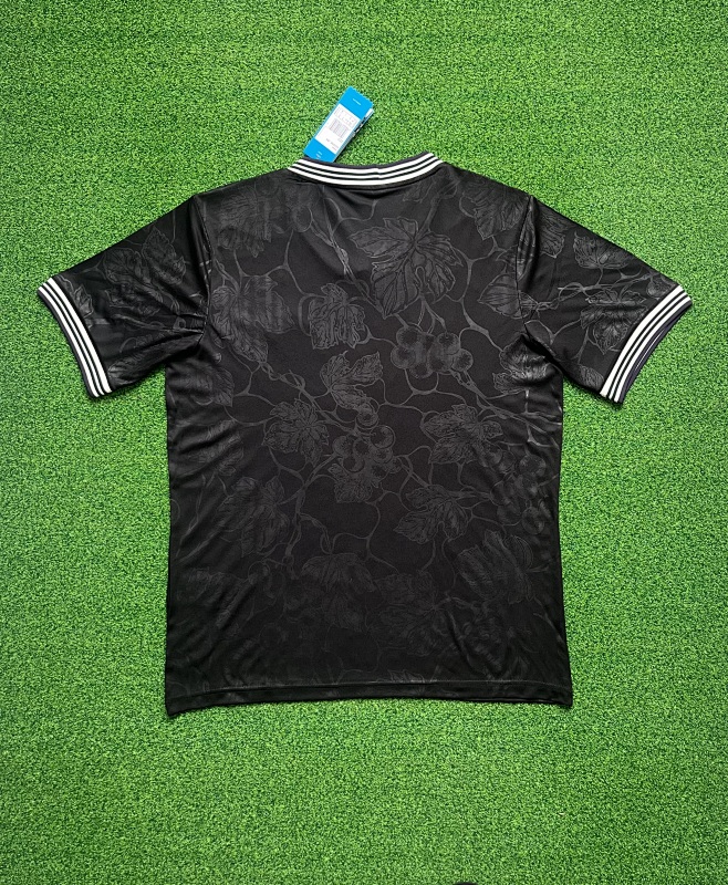 Juventus Third Soccer Jersey 2025/26 detail view 2
