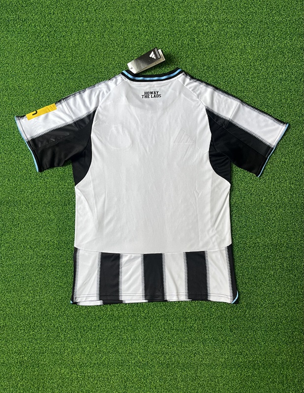Newcastle United Home Soccer Jersey 2025/26 detail view 2