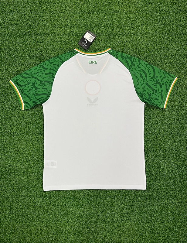Ireland Away Soccer Jersey 2025/26 detail view 2