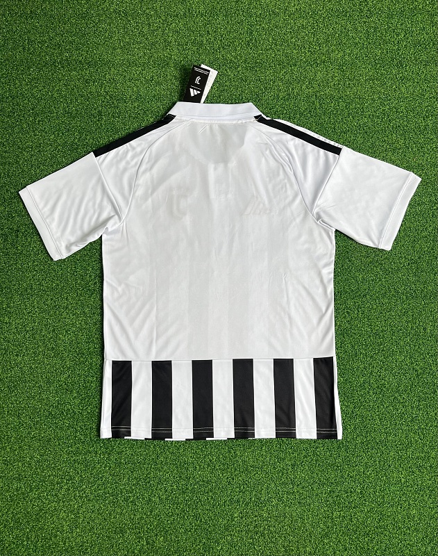 Juventus Home Soccer Jersey 2026/27 detail view 2