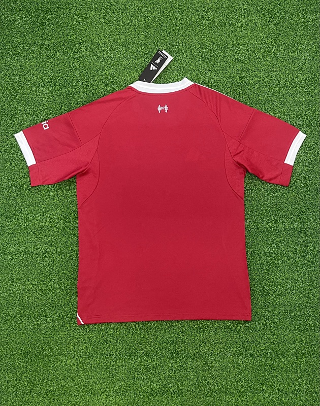 Liverpool Home Soccer Jersey 2025/26 detail view 2