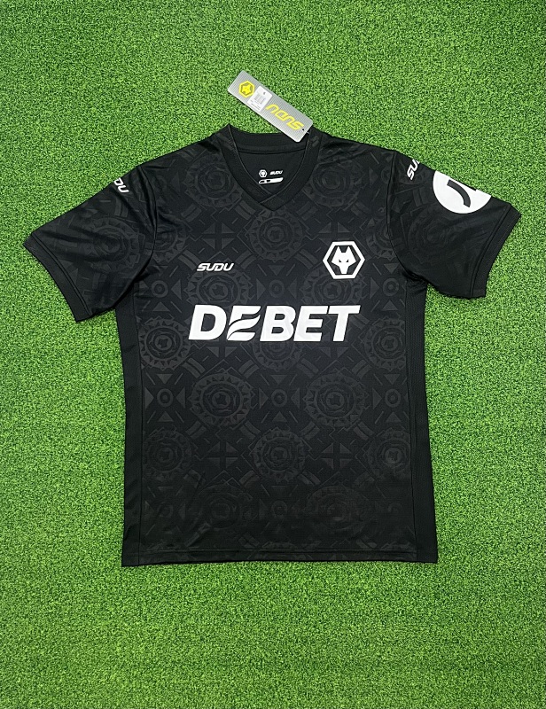 Wolverhampton Goalkeeper Home Soccer Jersey 2025/26 product detail